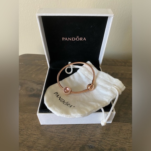 Pandora Moments Rose gold snake bracelet - Picture 2 of 8